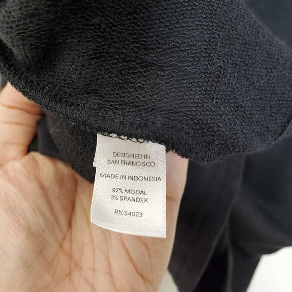 Athleta Nirvana Twist Clarity Black Ribbed Oversized Crewneck Sweatshirt - Picture 6 of 6